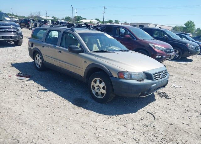 2002 VOLVO V70