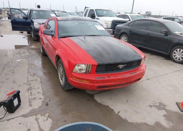 2005 FORD Mustang