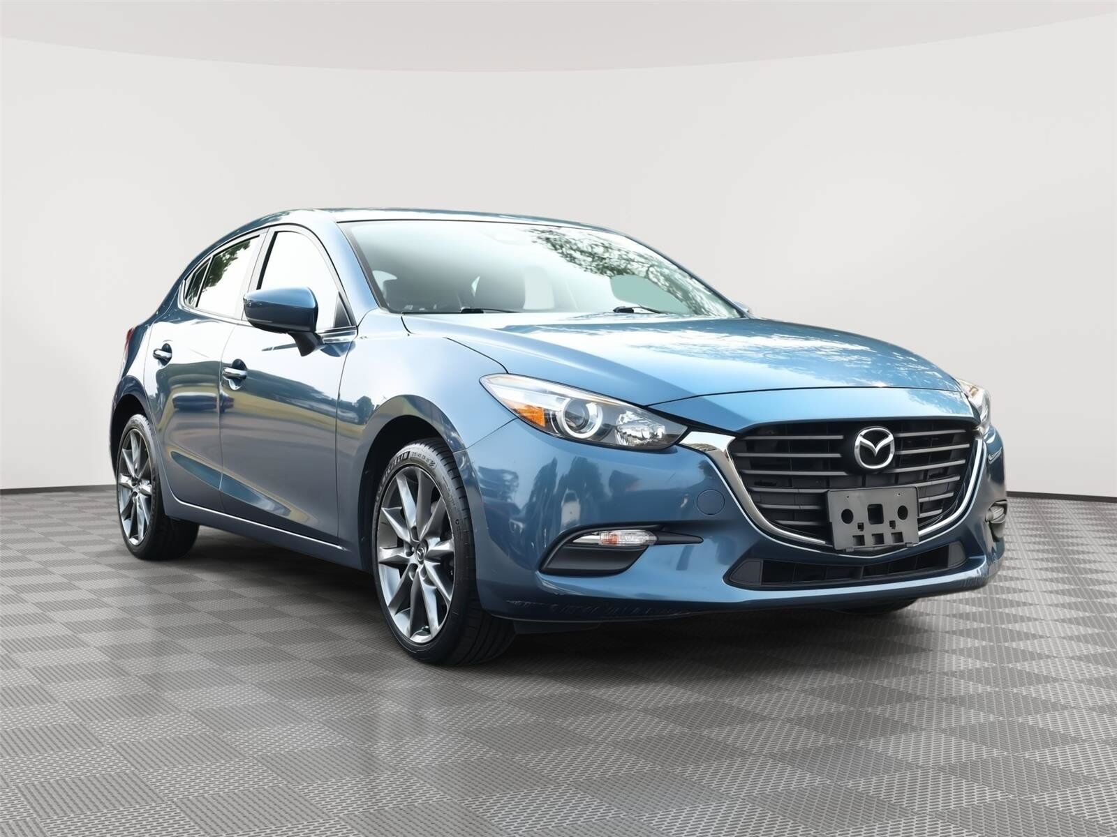 2018 MAZDA Mazda3