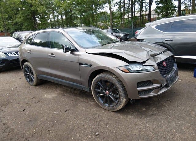 2017 JAGUAR F-Pace