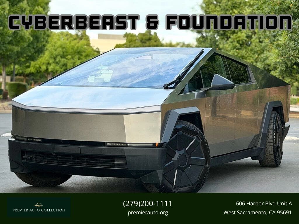 2024 TESLA Cybertruck