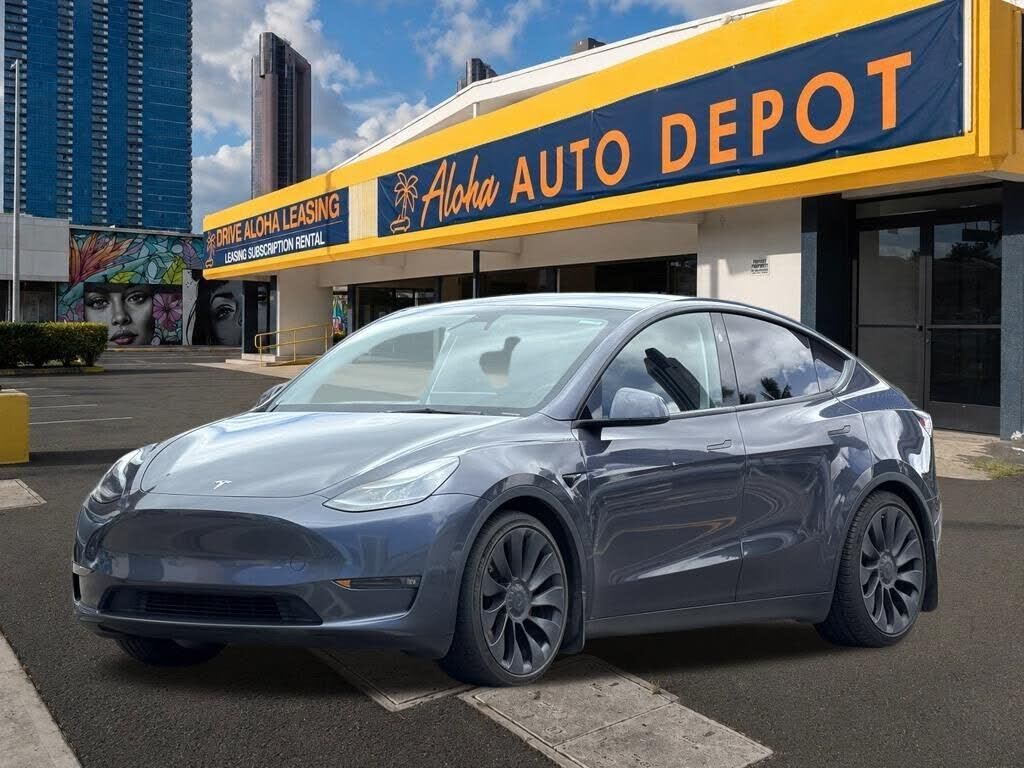 2023 TESLA Model Y