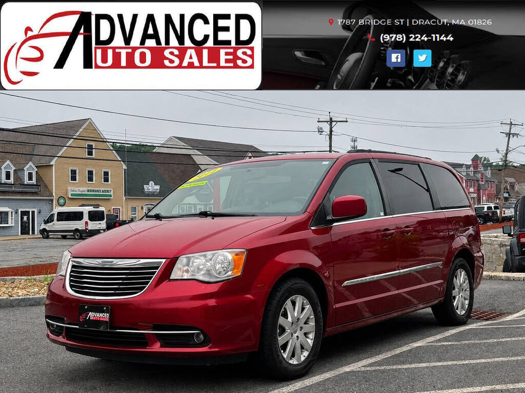 2014 CHRYSLER Town and Country