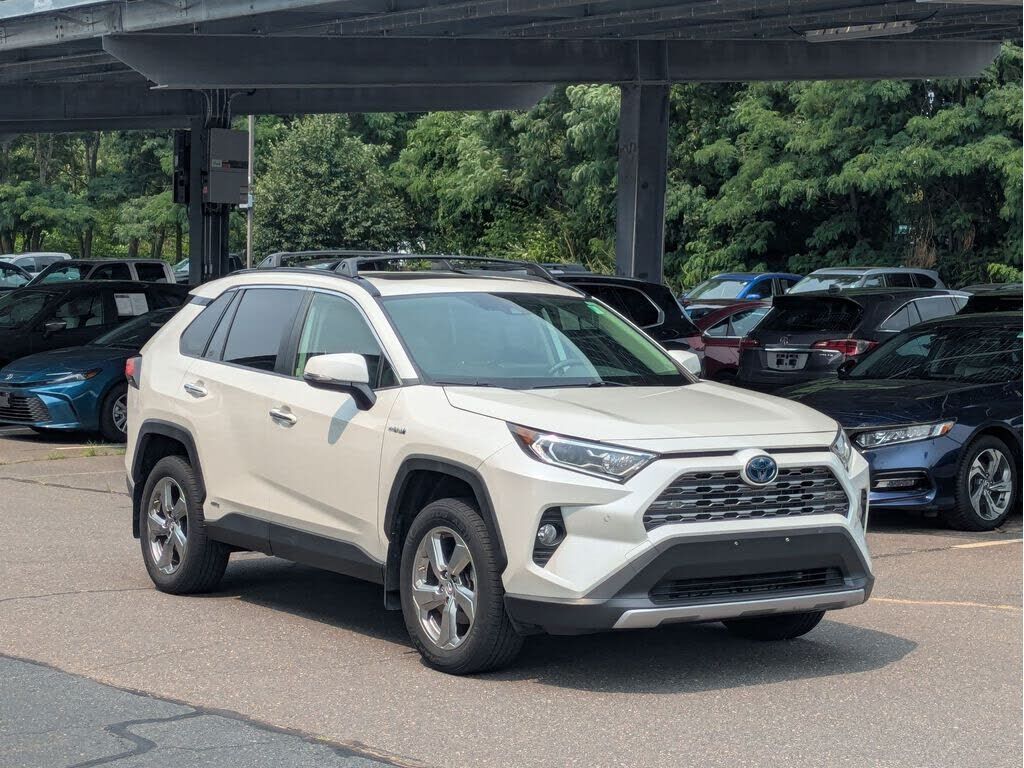 2019 TOYOTA RAV4