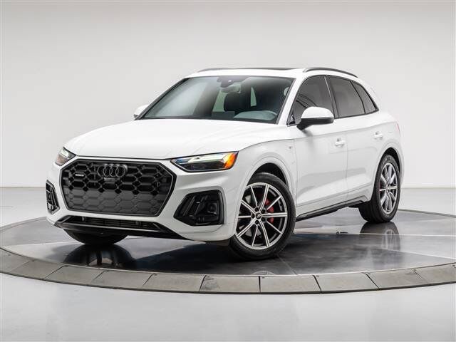 2024 AUDI Q5 e