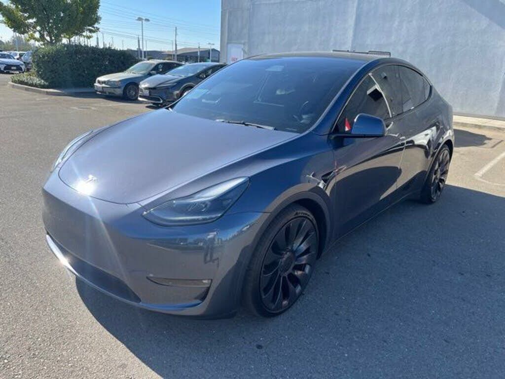 2022 TESLA Model Y