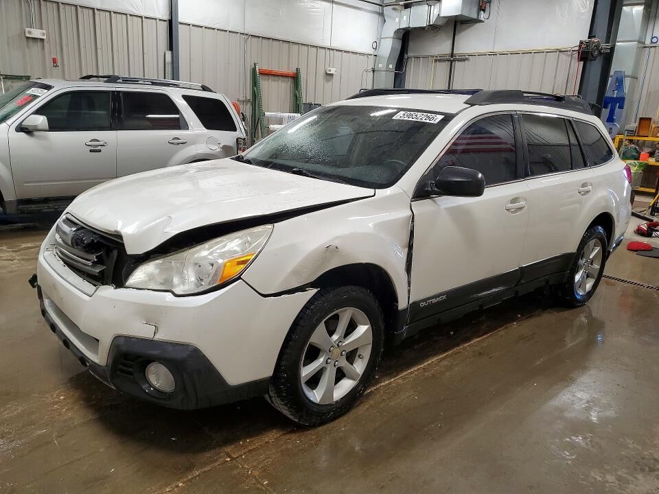 2014 SUBARU Outback