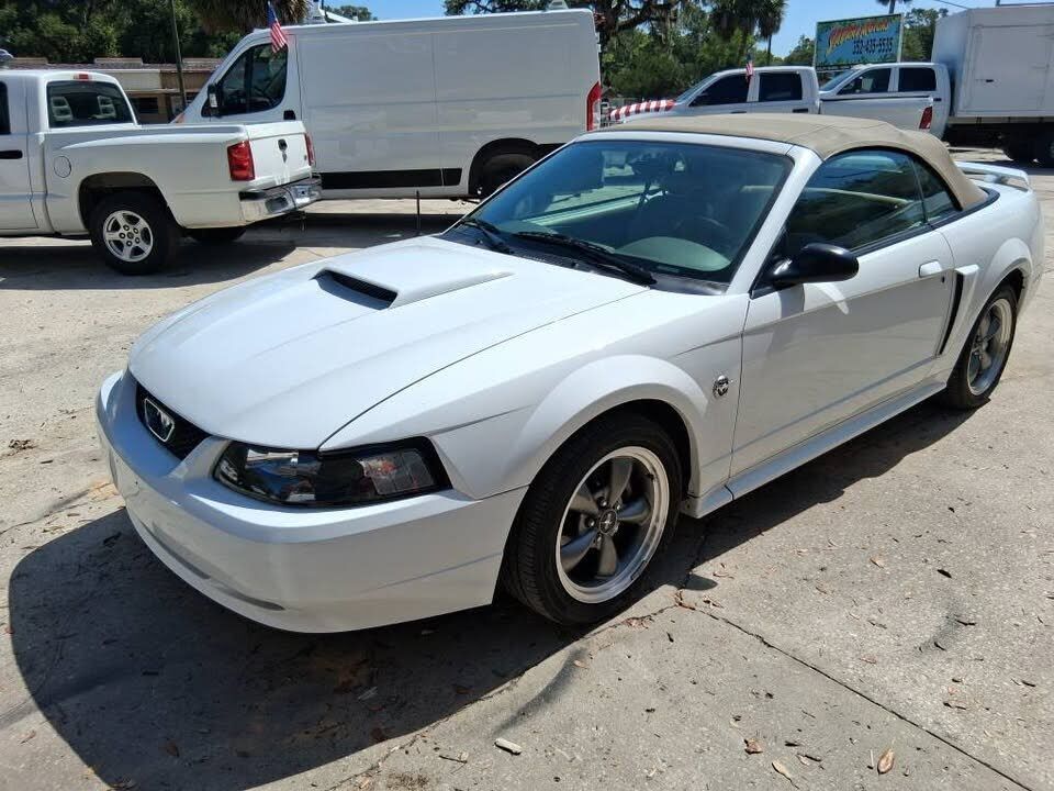 2004 FORD Mustang