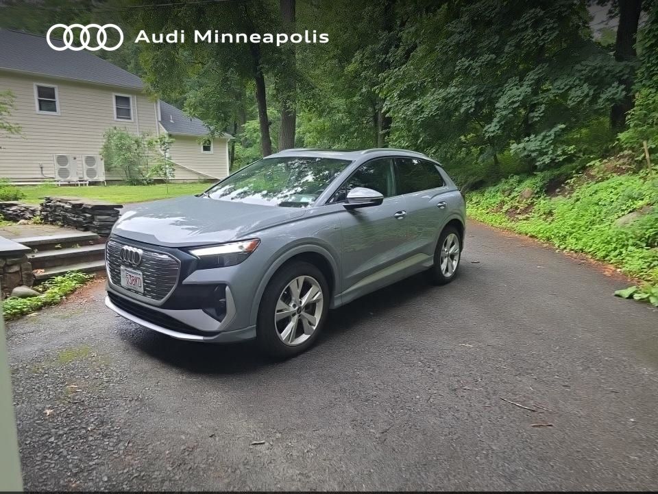 2023 AUDI Q4