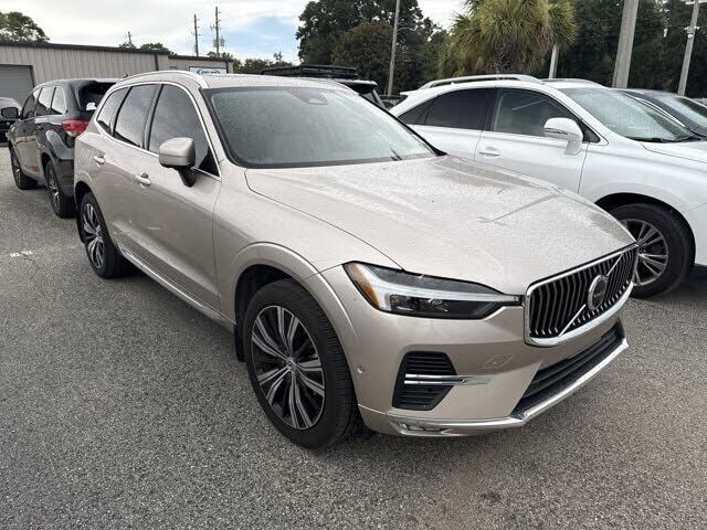 2023 VOLVO XC60