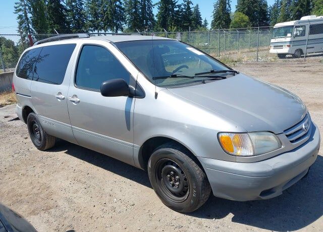 2001 TOYOTA Sienna