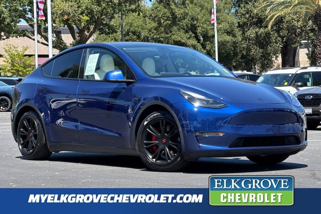 2022 TESLA Model Y