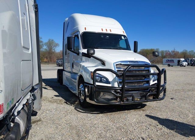 2019 FREIGHTLINER New Cascadia 126" Sleepercab