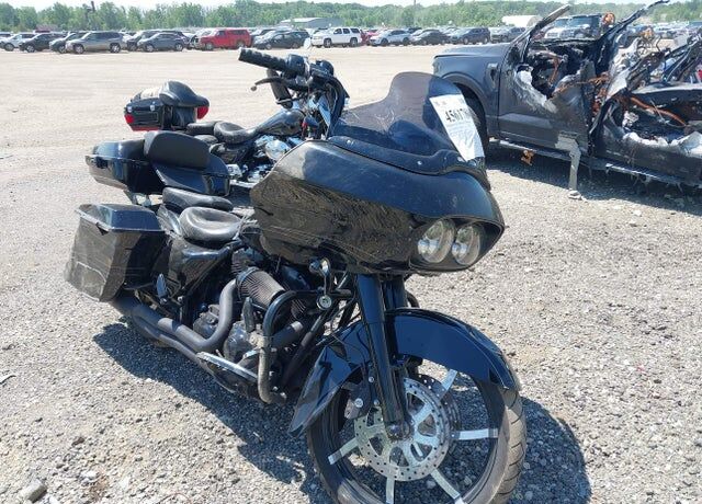 2010 HARLEY DAVIDSON Road Glide Custom