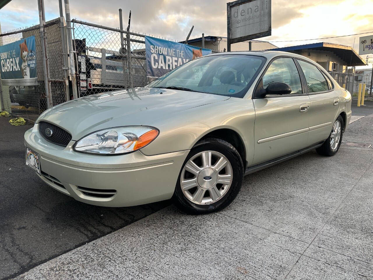 2005 FORD Taurus