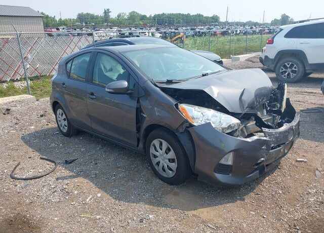 2014 TOYOTA Prius