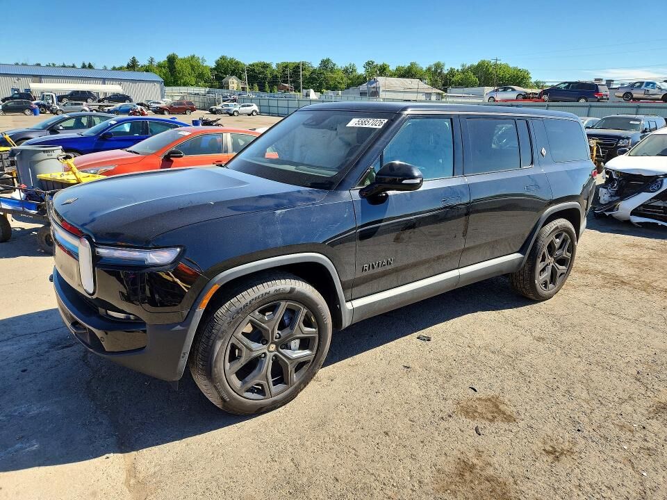 2025 RIVIAN R1S
