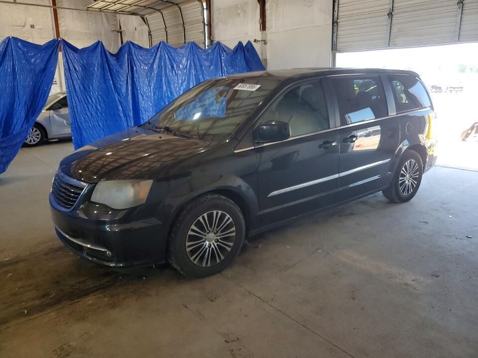2014 CHRYSLER Town and Country