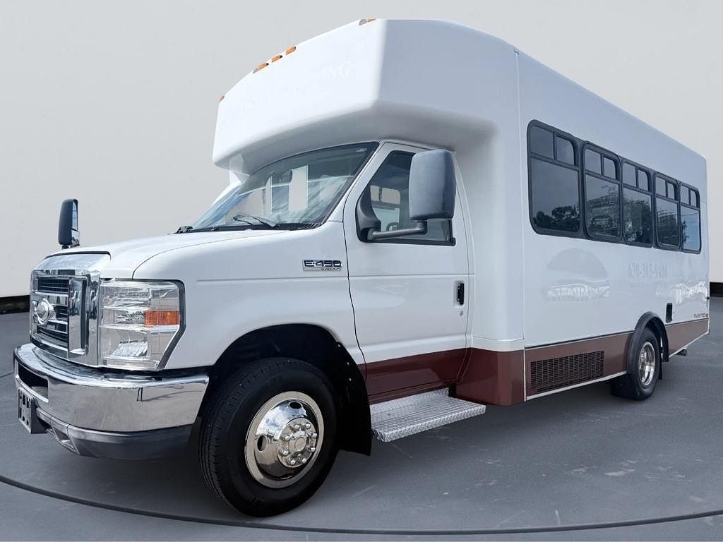 2015 FORD E-450
