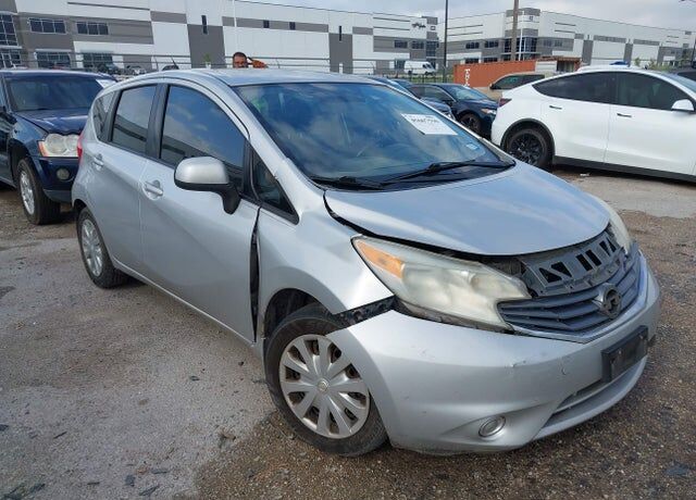 2014 NISSAN Versa