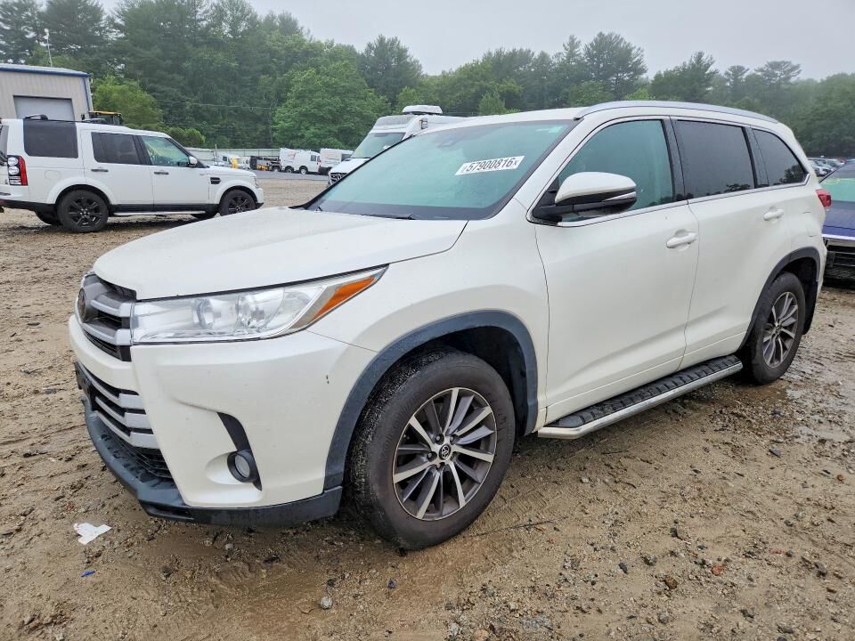 2018 TOYOTA Highlander