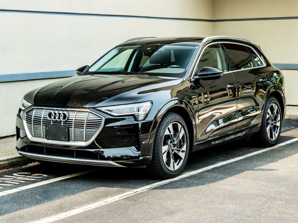 2021 AUDI e-tron