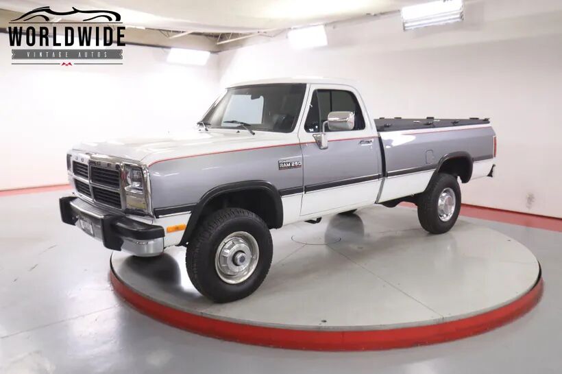 1993 DODGE W-Series