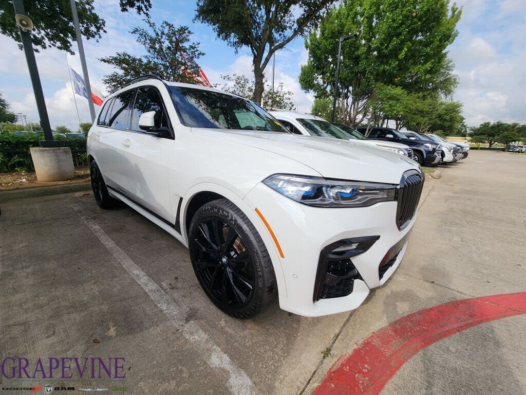 2022 BMW X7