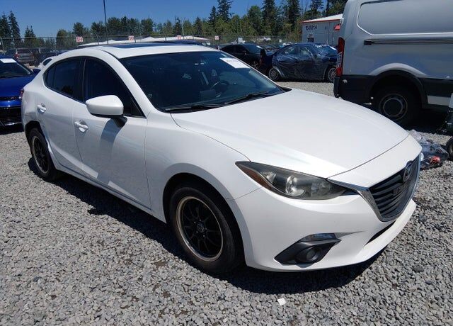 2015 MAZDA Mazda3