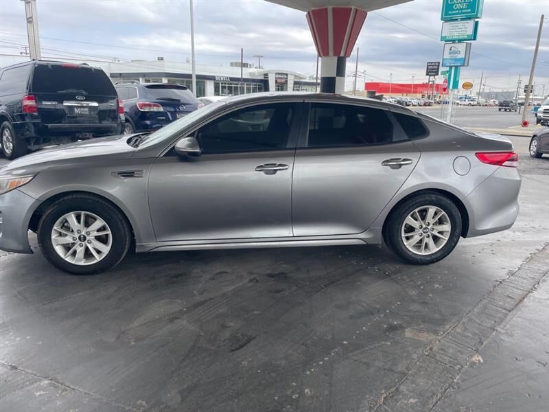 2017 KIA Optima