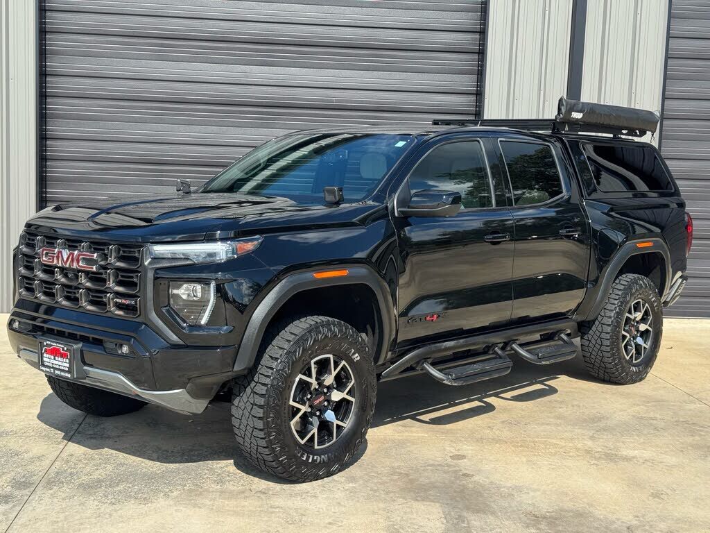 2023 GMC Canyon