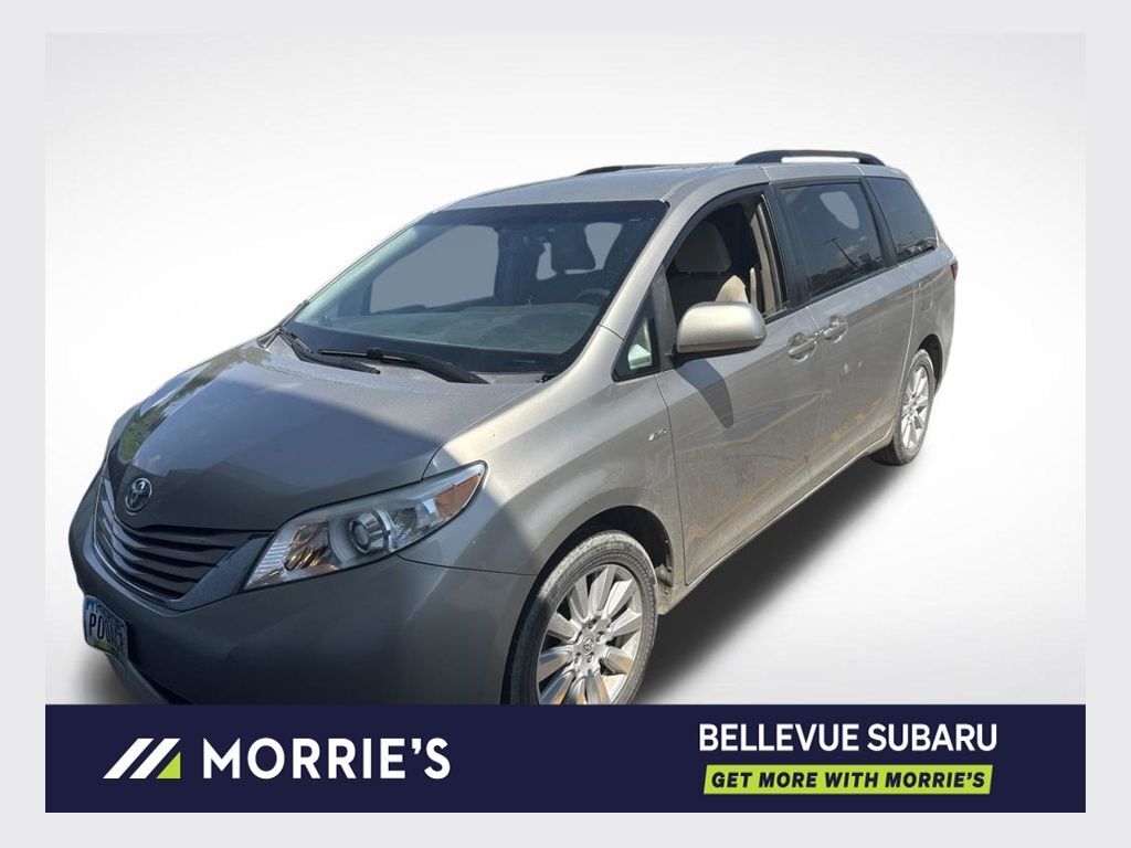 2017 TOYOTA Sienna