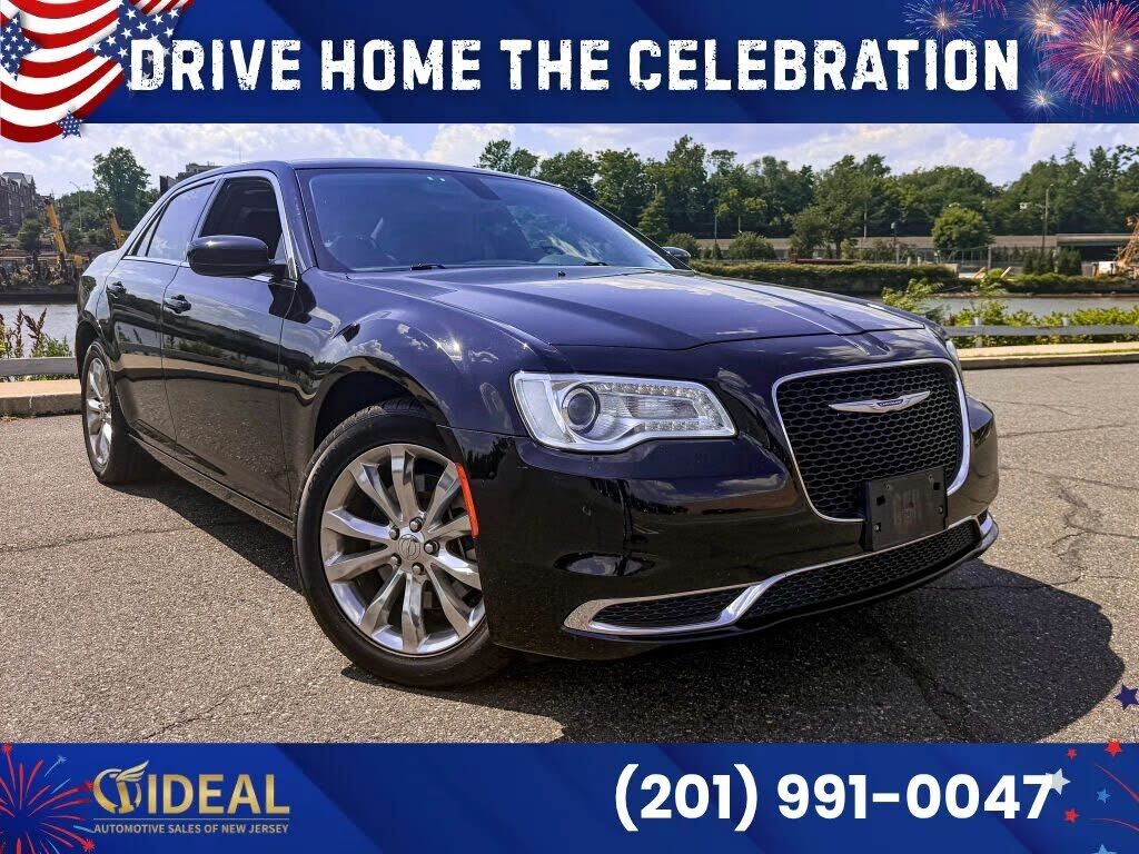 2023 CHRYSLER 300