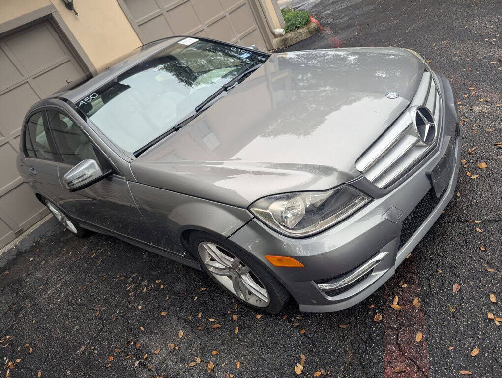 2012 MERCEDES-BENZ C-Class