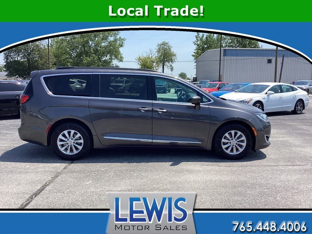 2017 CHRYSLER Pacifica