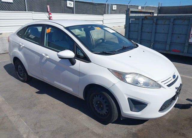2011 FORD Fiesta