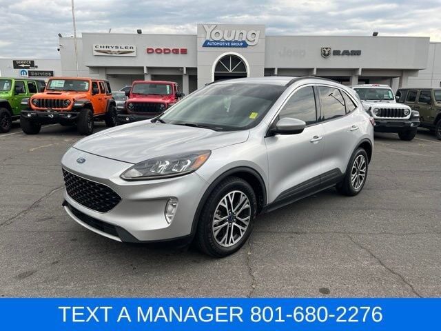 2020 FORD Escape