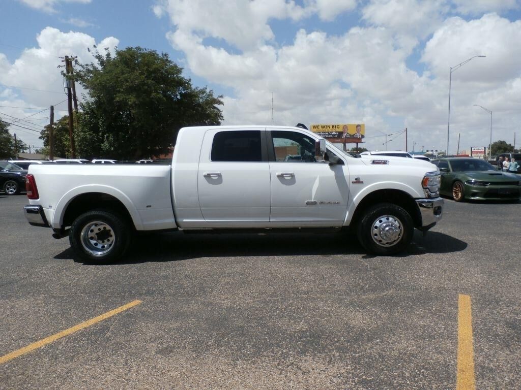 2022 RAM 3500