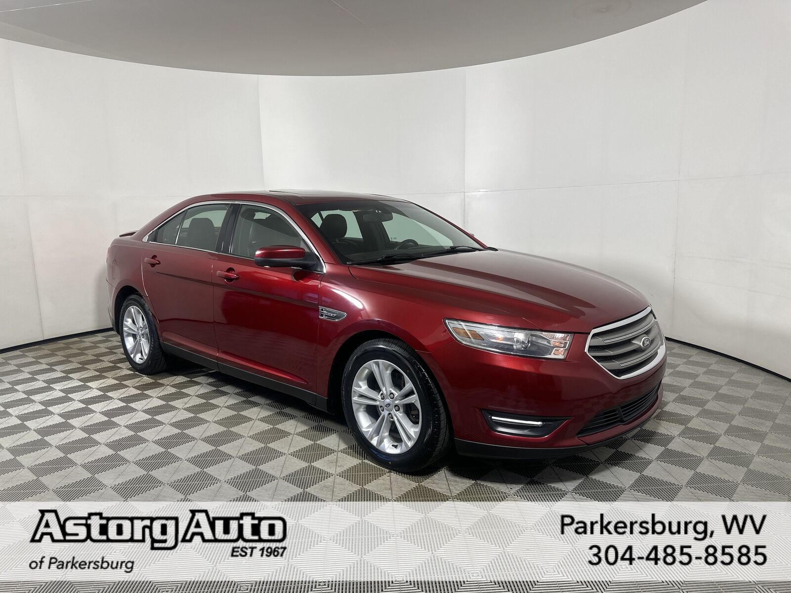 2013 FORD Taurus