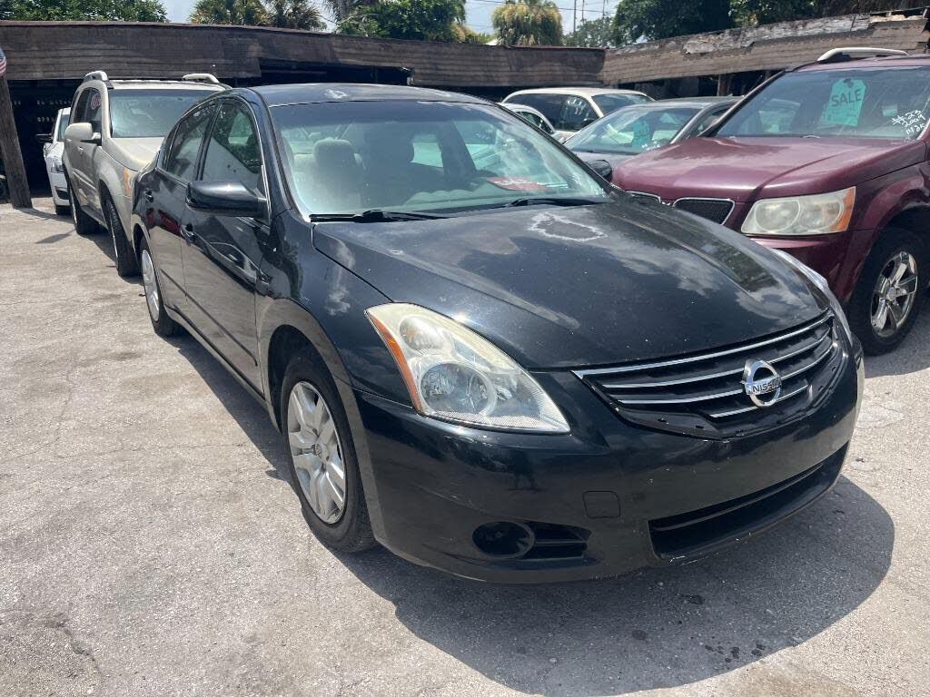 2010 NISSAN Altima