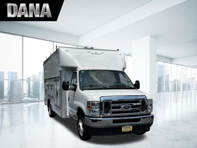 2024 FORD E-350
