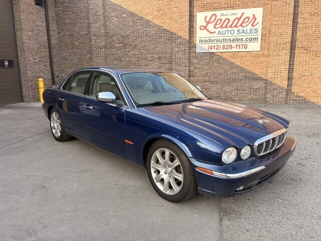 2004 JAGUAR Vanden Plas