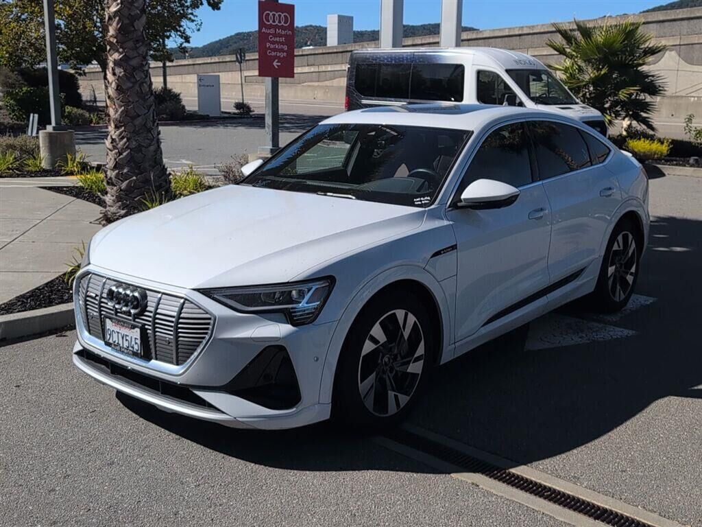 2022 AUDI e-tron Sportback