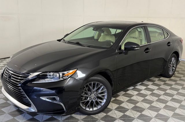 2018 LEXUS ES