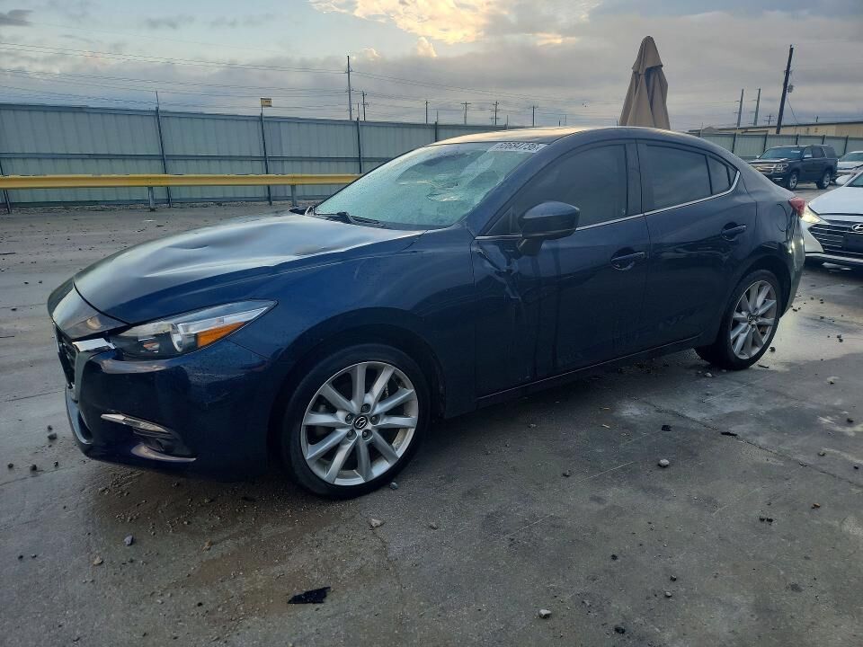 2017 MAZDA Mazda3