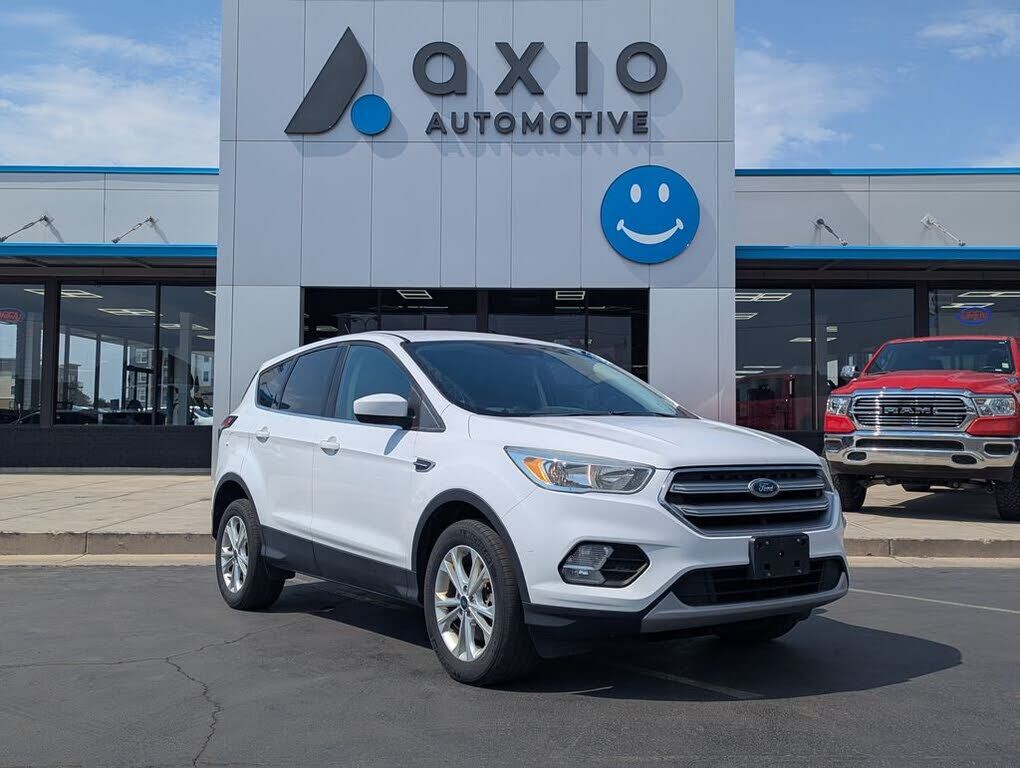 2017 FORD Escape