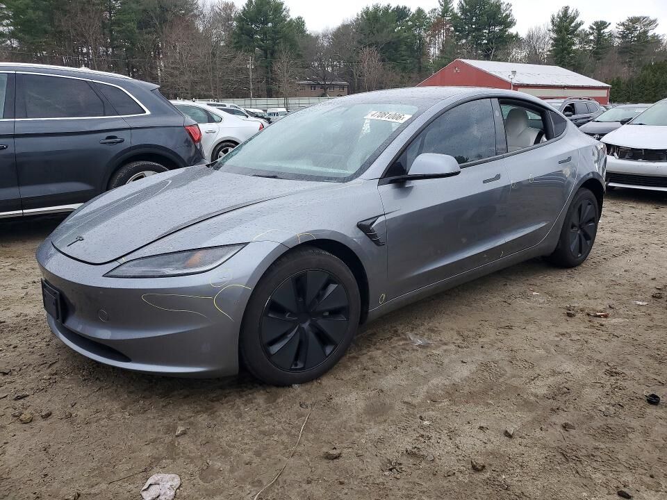 2025 TESLA Model 3