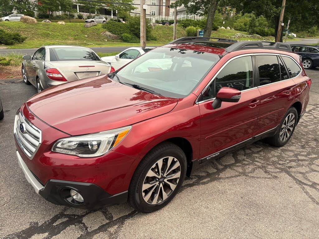 2017 SUBARU Outback