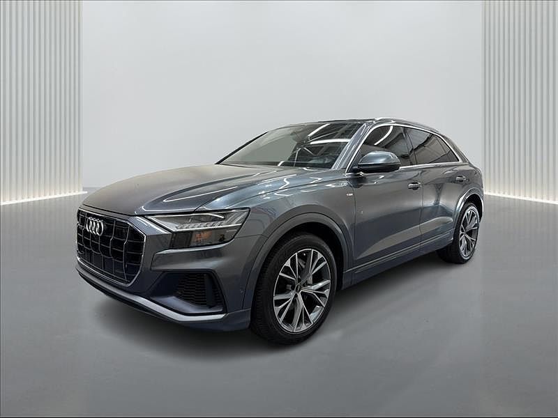 2021 AUDI Q8