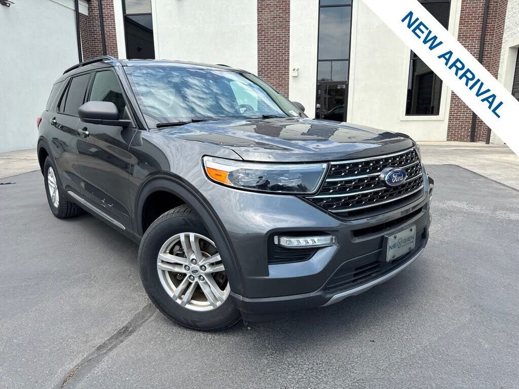 2020 FORD Explorer